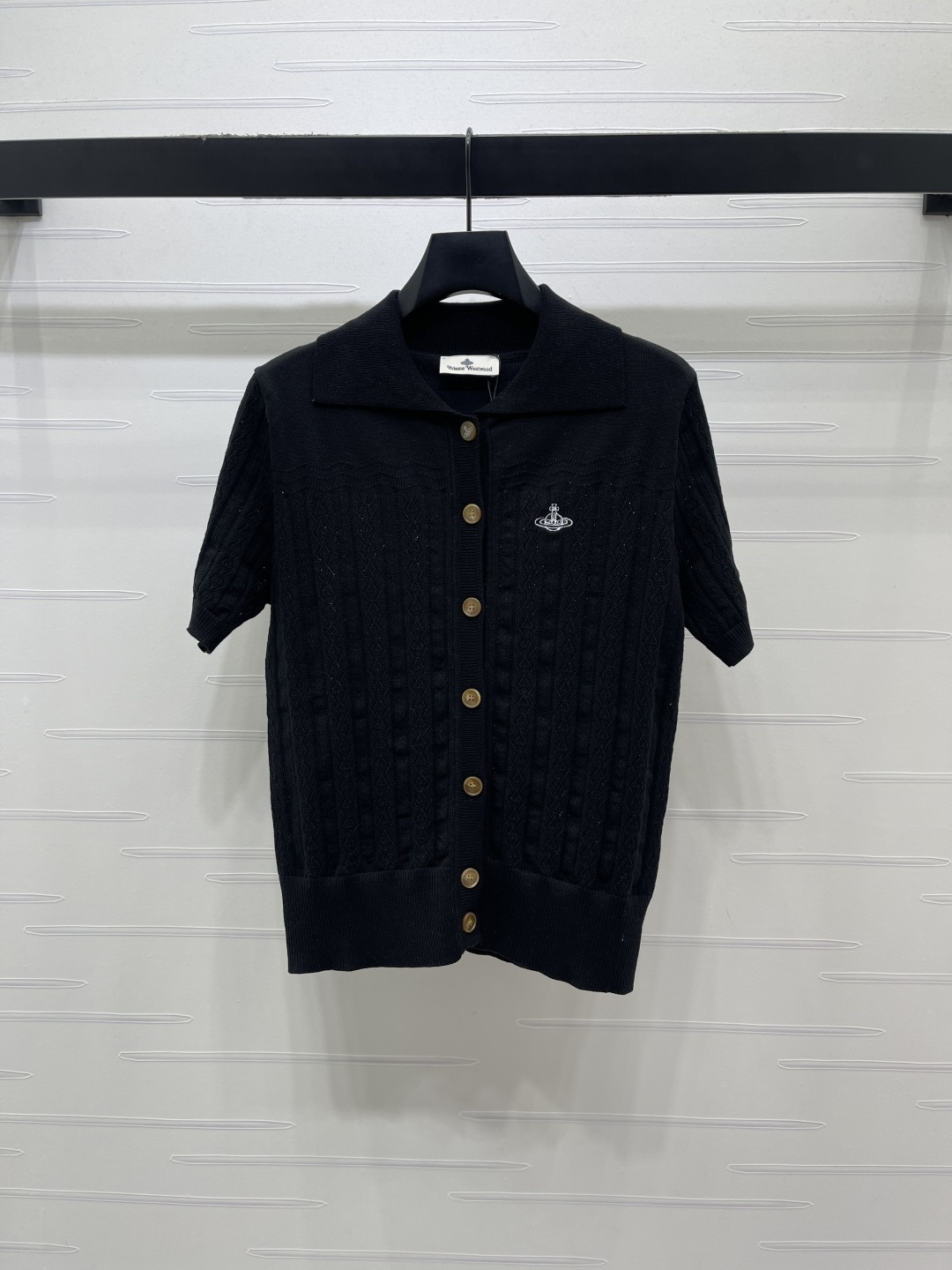 Women's short sleeves